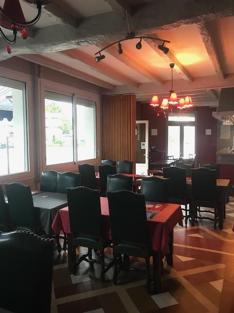 Hotel Restaurant L'Avenir Сен-Пьер-Де-Кор Экстерьер фото